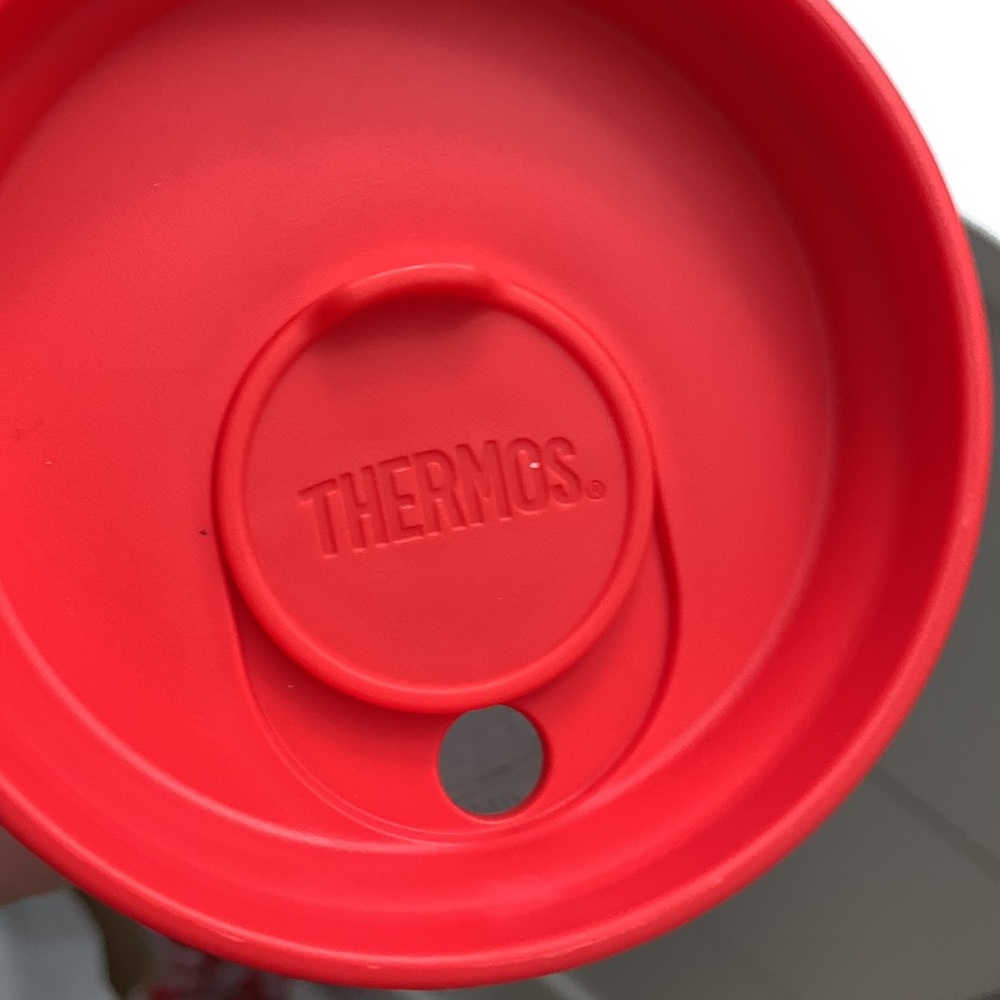 BNWT 24oz Friends tumbler - Picture 4 of 6